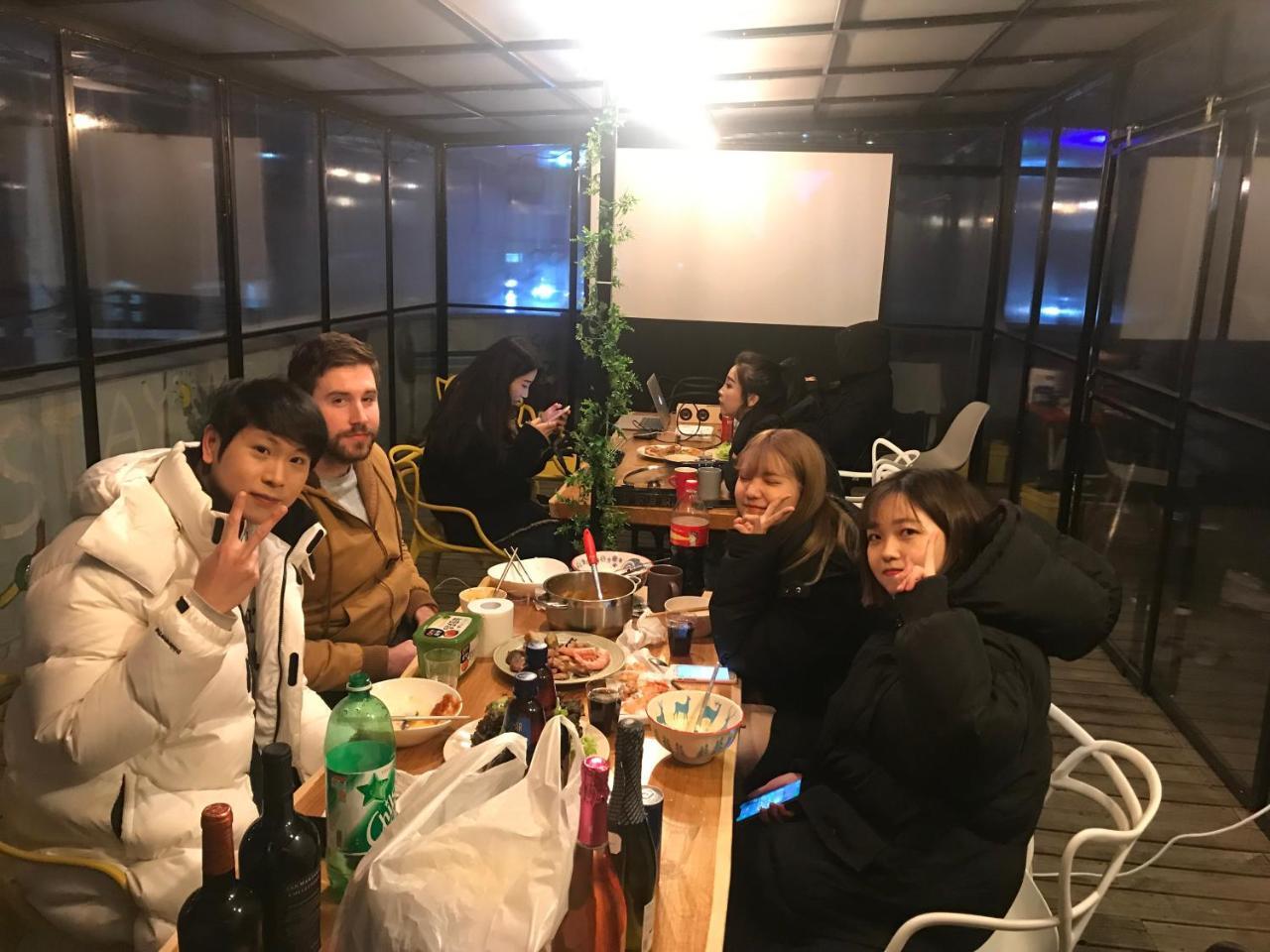 Fun Fun Stay Guesthouse Seul Exterior foto